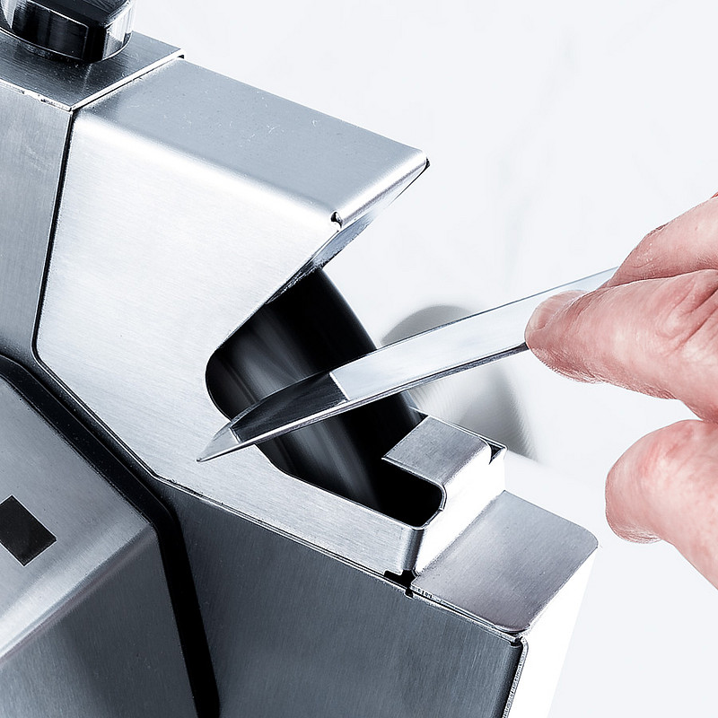 Снятие заусенецв и полирование ручных ножей