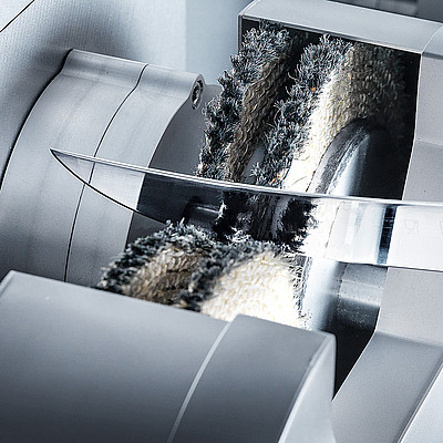 Снятие заусенцев и полирование Снятие заусенцев и полирование